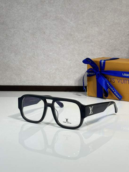 Picture of Louis Vuitton Sunglasses _SKUfw76300923fw